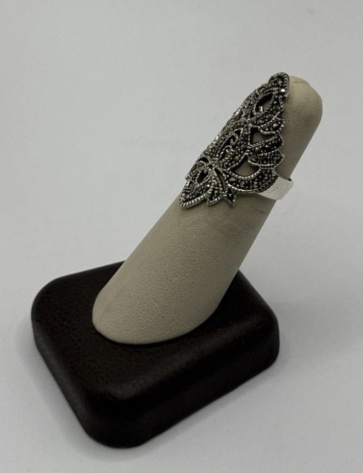 STERLING SILVER & MARCASITE RING SIZE 6 (1 of 1)