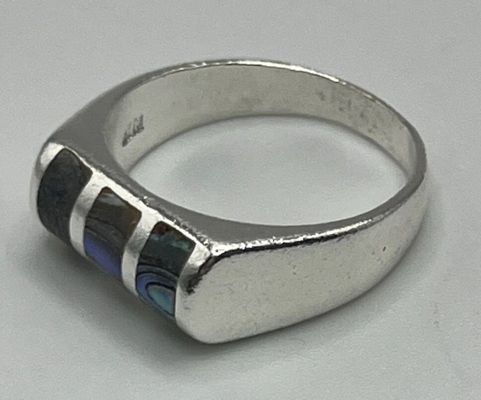 PAUA ABALONE SHELL RING SIZE 5.75 (1 of 1)