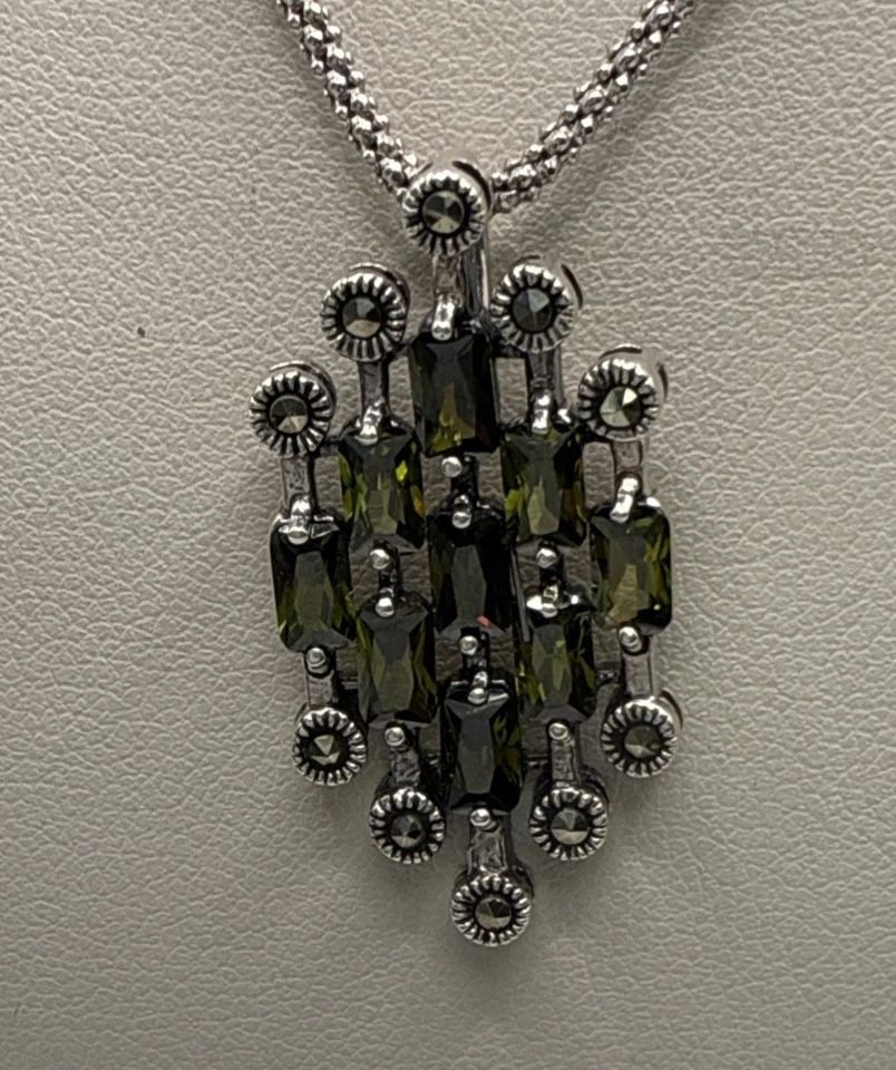 STERLING SILVER 18" NECKLACE WITH PENDANT - GREEN STONES AND MARCASITE (1 of 1)