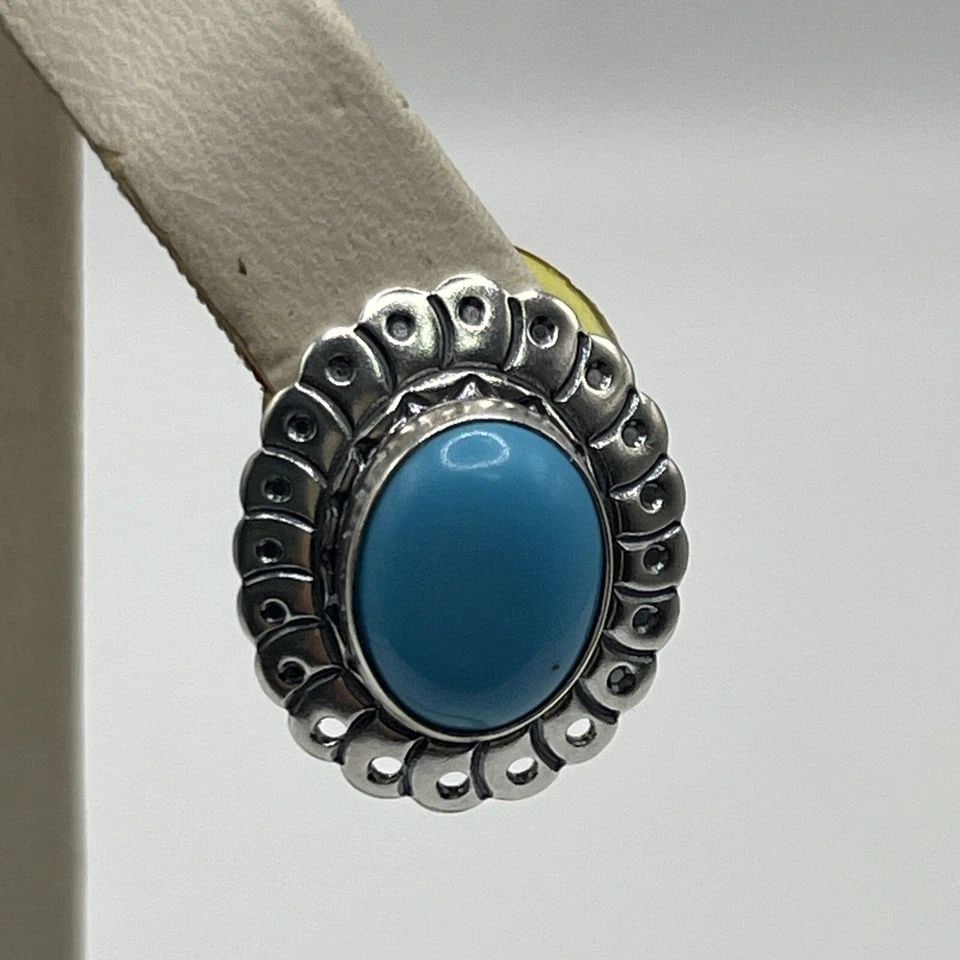 SOUTHWEST OVAL TURQUOISE & STERLING SILVER EARRINGS (1 of 1)