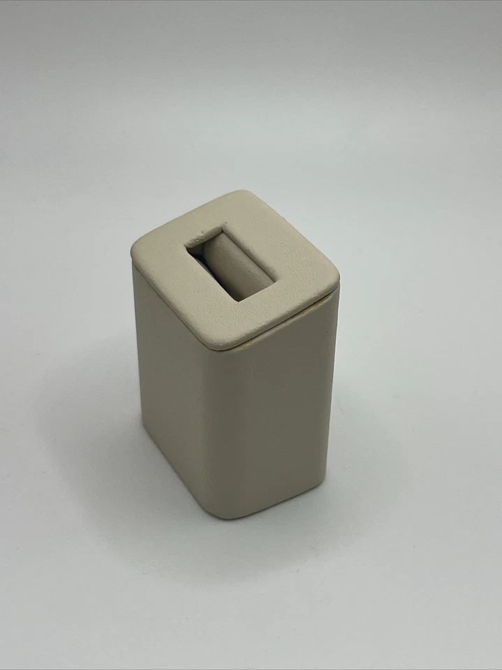 SINGLE RING DISPLAY UNIT: SINGLE RING DISPLAY UNIT SINGLE RING DISPLAY UNIT This elegant jewelry display unit is the perfect addition to any collection. Crafted with care, it is designed to showcase your rings in a stylish
