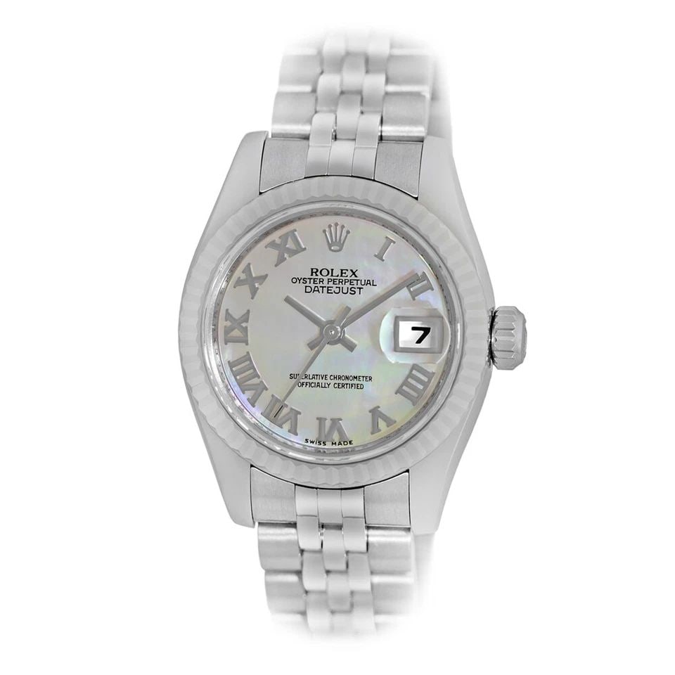 ROLEX STAINLESS STEEL 26MM DATEJUST 179174 BOX MINTY WARRANTY: ROLEX STAINLESS STEEL 26MM DATEJUST 179174 BOX MINTY WARRANTY ROLEX Stainless Steel 26mm Datejust 179174 Box MINTY Warranty Pre-Owned Lady's Stainless Steel 26mm Rolex "Datejust" Brand: Rolex Model: D