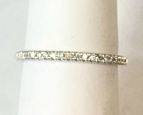 NEW GABRIEL & CO. 14K WHITE GOLD BAND WITH 0.13CTW DIAMONDS (SIZE 6.25) 1.6 GRAM: GABRIEL & CO 14K WHITE GOLD WOMAN'S DIAMOND BAND (SIZE: 6.25) Gabriel & Co 14k White Gold Woman's Diamond Band You are bidding on a Gabriel & Company 14k White Gold Woman's Diamond Band. The ring has 