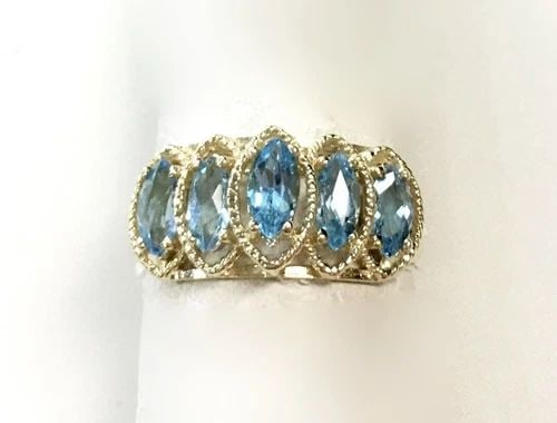 10K YELLOW GOLD RING WITH 5 MARQUISE CUT BLUE TOPAZ (SIZE 7) 2.5 GRAMS (1 of 2)