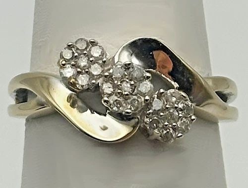 10K WHITE GOLD INTERWEAVING STYLE RING WITH 0.21CTW DIAMONDS (SIZE 7) 3.1 GRAM (1 of 2)