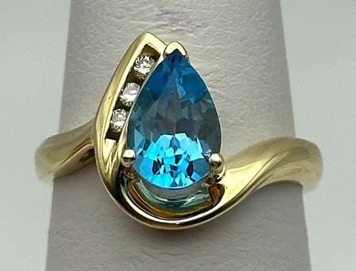 10K GOLD RING, SWISS BLUE TOPAZ, 0.06CTW DIAMONDS (SIZE 6.75) 3.3 GRAM (1 of 2)