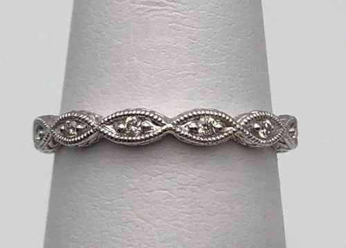 GABRIEL & CO. 14K WHITE GOLD BAND WITH 0.08CTS DIAMONDS (SIZE 6.75) 2.3 GRAMS: GABRIEL & CO. 14K WHITE GOLD RING / BAND WITH 0.08CTS DIAMONDS SIZE: 6.75 Gabriel & Co. 14k White Gold Ring / Band with 0.08cts of Diamonds Condition: Display Model, no box or papers Material:14k Whit