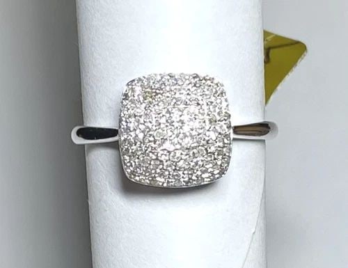 NEW 10K WHITE GOLD RING WITH SQUARE CLUSTER, 0.39CTW DIAMONDS (SIZE 6.5) 2 GRAMS: WOMEN'S 10K WHITE GOLD RING WITH 0.39CT DIAMONDS (SIZE 6.5) Women's 10k White Gold Ring with 0.39CT Diamonds (Size 6.5) You are bidding on a new with tags Women's 10k White Gold Ring with 0.39CT Diamo