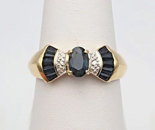 10K GOLD BOW SHAPED RING, NATURAL SAPPHIRES, DIAMONDS (SIZE 8.25) 2.2 GRAM (1 of 2)