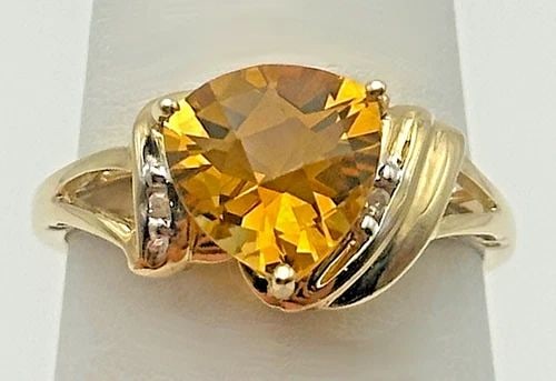 10K YELLOW GOLD RING, 9MM CITRINE, 0.02CTW DIAMONDS (SIZE 8.25) 3 GRAM (1 of 2)