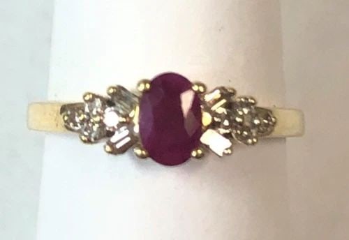 10K YELLOW GOLD RING WITH NATURAL RUBY AND 0.16CTW DIAMONDS (SIZE 7) (1 of 2)