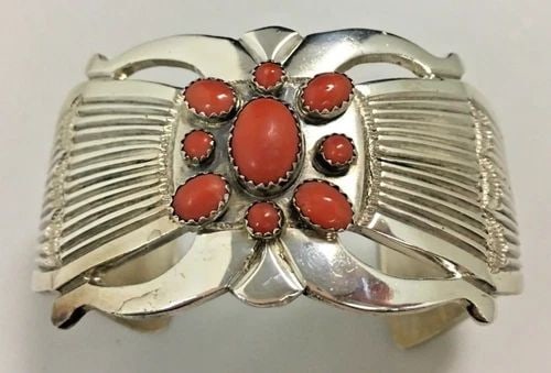VINTAGE STERLING SILVER CUFF BRACELET, 9 NATURAL CORAL STONES 81.1 GRAMS (1 of 2)