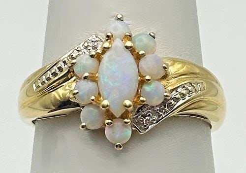 10K GOLD NATURAL OPAL CLUSTER RING, 0.02CTS DIAMONDS (SIZE 8) 2.9 GRAM (1 of 2)