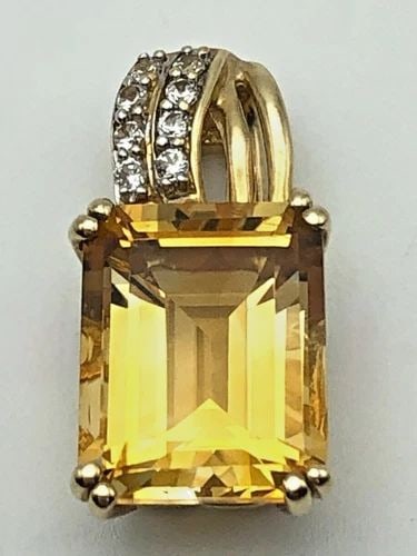 10K YELLOW GOLD PENDANT WITH CITRINE AND WHITE SAPPHIRES 2.2 GRAMS (1 of 2)
