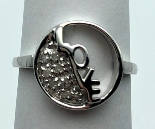 10K WHITE GOLD ROUND LOVE RING WITH 0.06CTS OF DIAMONDS ( SIZE: 7 ) 2.4G: 10K WHITE GOLD ROUND LOVE RING WITH DIAMONDS (SIZE: 7) 10k White Gold Round LOVE Ring with Diamonds You are bidding on a 10k White Gold Round LOVE Ring with Diamonds. The ring has been fully checked a