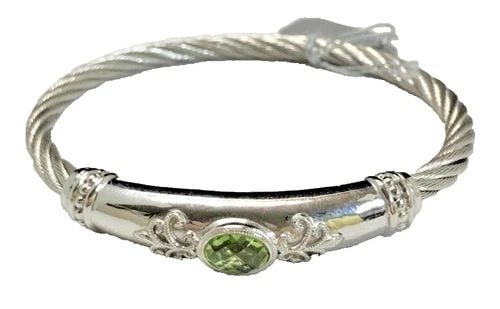 GABRIEL & CO 925 SILVER / STEEL BANGLE BRACELET S122171, GREEN STONE (7 INCH): GABRIEL&CO 925/STEEL BANGLE S122171 WITH GREEN STONE Gabriel&Co 925 steel bangle 5122171 with Green Stone You are bidding on a new with defects Gabriel & Co 925/steel bangle with Green Stone. There ar