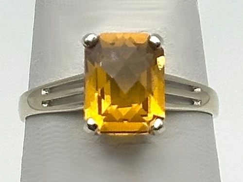 14K WHITE GOLD RING WITH RECTANGLE CUT CITRINE (SIZE 6.75) 1.8 GRAM (1 of 2)