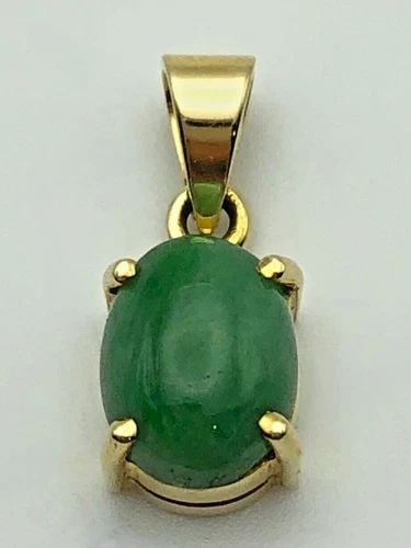 14K GOLD PENDANT WITH GREEN JADE STONE 1.7 GRAMS (1 of 2)