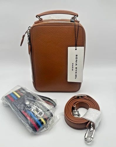 SONIA RYKIEL PAVÉ BROWN LEATHER HANDBAG WITH CROSSBODY STRAP ( NEW WITH TAG ): Sonia Rykiel Pavé Brown Leather Handbag with crossbody strap Condition: NEW with out box, has with tags and dust cover. PLEASE LOOK AT PHOTOS FOR FURTHER COSMETIC DETAILS Material: Brown Leather oute
