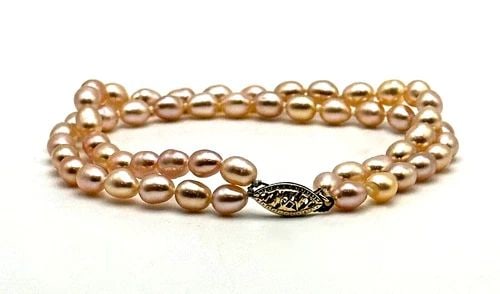 PINK FRESH WATER PEARL, DOUBLE BRACELET, 14K GOLD CLASP (7.25 INCH) 11.2 GRAMS: Pink Fresh Water Pearl, 2 row Bracelet, 14k Gold Clasp Condition: Used Material: Solid 14k Yellow Gold Clasp Weight: 11.2 grams total Bracelet Size: 7.25 inch wrist Bracelet Type: Two rows, freshwater