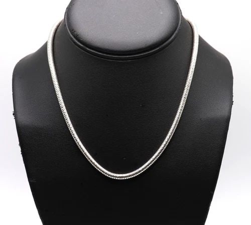 MILOR 950 SILVER CHAIN, SNAKE STYLE NECKLACE ( 16 INCH ) 19.4 GRAM: MILOR 950 SILVER CHAIN, SNAKE STYLE NECKLACE 16 INCHES MILOR 950 Silver Chain, Snake Style Necklace You are bidding on a MILOR 950 Silver Chain, Snake Style Necklace. The necklace has been fully check