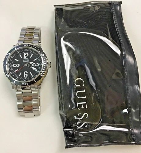 NEW GUESS MENS SILVER TONE BLACK DIAL WATCH U0043G1 (1 of 2)