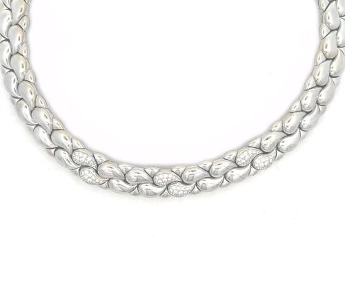 CHOPARD CASMIR DIAMOND GOLD NECKLACE 18K WHITE PAISLEY MOTIFS: CHOPARD CASMIR DIAMOND GOLD NECKLACE 18K WHITE PAISLEY MOTIFS This gorgeous authentic necklace is by Chopard from the Casmir Collection. It is crafted from 18k white gold with a polished finish featur