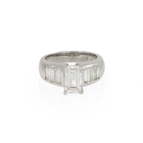 DIAMOND PLATINUM EMERALD CUT BAGUETTE DIAMOND SOLITAIRE RING 2.75 CARAT (1 of 2)
