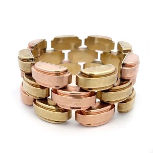 4911 VINTAGE 14K ROSE YELLOW GOLD 3 ROW CURVED BAR LINKS WIDE BRACELET: 4911 VINTAGE 14K ROSE YELLOW GOLD 3 ROW CURVED BAR LINKS WIDE BRACELET This is a bold vintage bracelet from the 1940s, it is crafted from 14k rose and yellow gold featuring 3 rows with alternating col