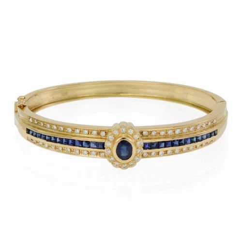 ESTATE 5.5CT DIAMOND SAPPHIRE 18K YELLOW GOLD 9MM WIDE BRACELET LIQUIDATION: ESTATE 5.5CT DIAMOND SAPPHIRE 18K YELLOW GOLD 9MM WIDE BRACELET Estate 5.5ct Diamond Sapphire 18k Yellow Gold 9mm Wide Bracelet Description This is a beautiful Estate bracelet, it is crafted from 18k 