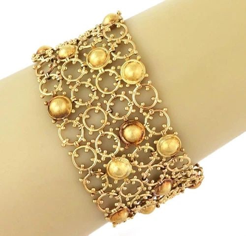 ESTATE 18K WIDE BRACELET YELLOW GOLD 4 ROWS FANCY LINK 53.4GR!: ESTATE 18K WIDE BRACELET YELLOW GOLD 4 ROWS FANCY LINK 53.4GR! Estate 18k Yellow Gold 4 Rows Fancy Link Wide Bracelet 53.4gr! Description This is a wide chic style bracelet, it is crafted from 18k yel
