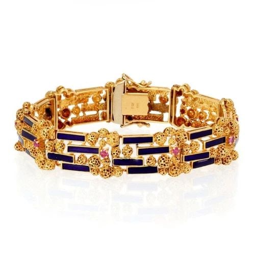VINTAGE RUBY ENAMEL 18K YELLOW GOLD 15MM WIDE FANCY BRACELET LIQUIDATION: VINTAGE RUBY ENAMEL 18K YELLOW GOLD 15MM WIDE FANCY BRACELET Vintage Ruby Enamel 18k Yellow Gold 15mm Wide Fancy Bracelet Description This is a lovely ruby and enamel bracelet, crafted from 18k yellow