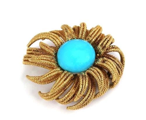 DAVID WEBB BROOCH 18K YELLOW GOLD TEXTURED PIN: DAVID WEBB BROOCH 18K YELLOW GOLD TEXTURED PIN Vintage David Webb 18k Yellow Gold Textured Brooch pin Description This is an authentic vintage circa 1970's brooch by David Webb, it is crafted from 18k