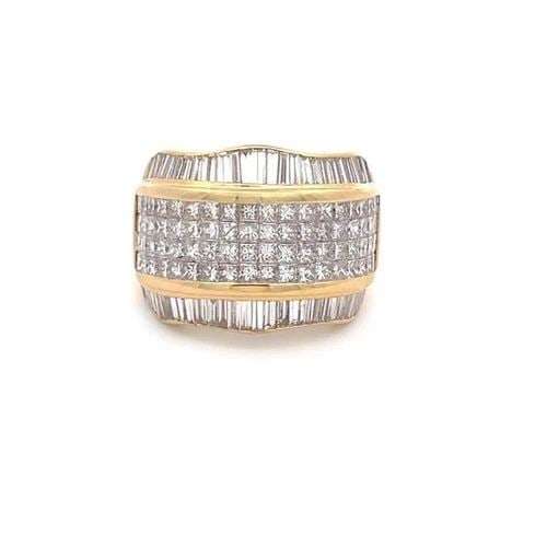 WIDE DIAMOND RING 18K YELLOW DOME WEDDING BAND RING SIZE 5.5 (1 of 2)