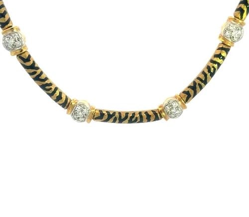 DIAMOND GOLD COLLAR NECKLACE 18K ENAMEL SECTION TIGER BAR LINKS: DIAMOND GOLD COLLAR NECKLACE 18K ENAMEL SECTION TIGER BAR LINKS This eye-catching gorgeous collar necklace is crafted from 18k yellow gold featuring alternating polished puffed links with long curved 
