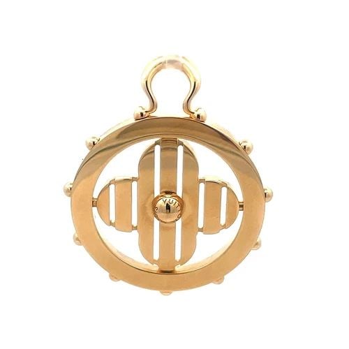 LOUIS VUITTON BLOSSOM GOLD PENDANT 18K YELLOW LARGE ROUND SHAPE 40MM: LOUIS VUITTON BLOSSOM GOLD PENDANT 18K YELLOW LARGE ROUND SHAPE 40MM This large authentic pendant is by Louis Vuitton from the Blossom Collection, it is crafted from 18k yellow gold featuring a large 