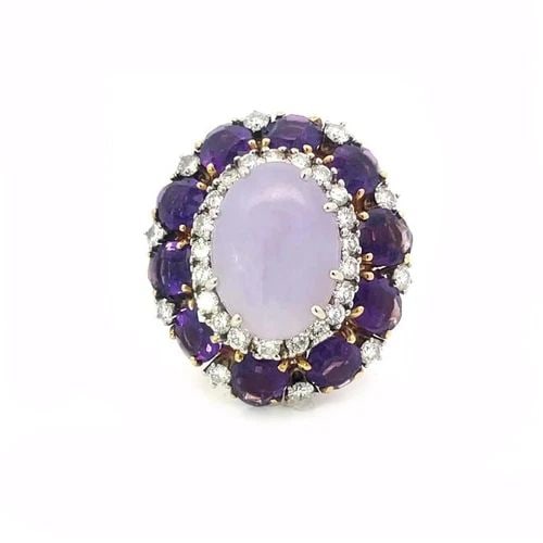 AMETHYST DIAMOND GOLD RING JADE 18K WHITE YELLOW LARGE COCKTAIL STYLE: AMETHYST DIAMOND GOLD RING JADE 18K WHITE YELLOW LARGE COCKTAIL STYLE This is a large stunning diamond and gems cocktail ring. It is crafted from 18k yellow and white gold featuring an oval shape fram