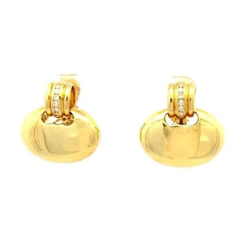 FARAONE MENNELLA DIAMOND DANGLE EARRINGS 18K YELLOW GOLD OVAL BEAN SHAPE: FARAONE MENNELLA DIAMOND DANGLE EARRINGS 18K YELLOW GOLD OVAL BEAN SHAPE These beautiful earrings are by Faraone, it is crafted from 18k yellow gold with a high polished finish. The pair features a sm