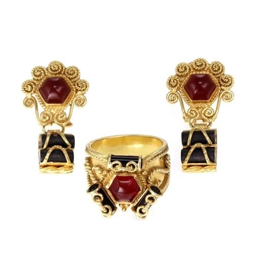 CARNELIAN & ONYX 18K YELLOW GOLD DANGLE EARRINGS & RING SET (1 of 2)