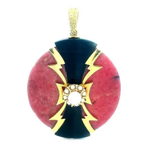 HAMMERMAN BROTHERS GOLD PENDANT DECO STYLE GEMSTONE LARGE 18K GOLD PEARLS: The product is a vintage 17k-18k yellow gold pendant by Hammerman Brothers featuring a unique oval-shaped pink gemstone with inlay black onyx creating a large oval shape with pink stone on each end an