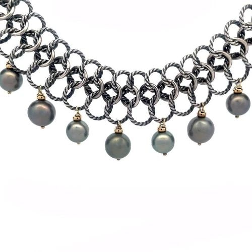 DAVID YURMAN CHAINMAIL NECKLACE TAHITIAN PEARLS 11-13MM STERLING SILVER 18K GOLD: DAVID YURMAN CHAINMAIL NECKLACE TAHITIAN PEARLS 11-13MM STERLING SILVER 18K GOLD This authentic necklace is by David Yurman from his Chainmail Collection. It is crafted from sterling silver with 18k y