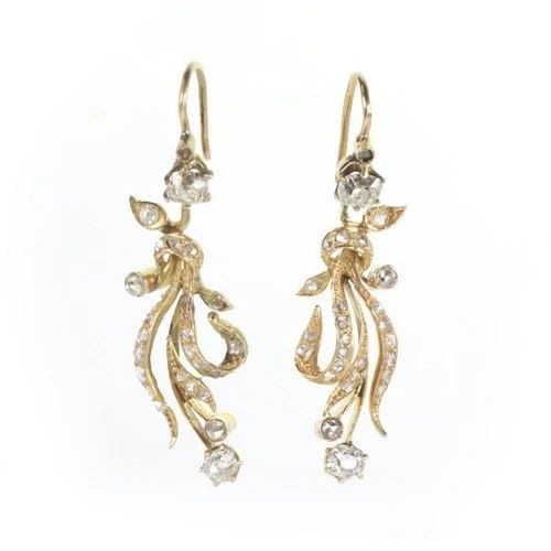 VICTORIAN OLD MINE ROSE CUT DIAMOND 17K YELLOW GOLD EARRINGS: VICTORIAN OLD MINE ROSE CUT DIAMOND 17K YELLOW GOLD EARRINGS These Victorian Old Mine Rose Cut Diamond 17k Yellow Gold Earrings are a stunning piece of fine jewelry from the Victorian era. The dangle/