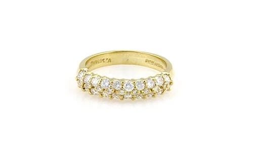 4945 JOSE HESS 1.30CT DIAMOND 18K YELLOW GOLD WEDDING BAND RING SIZE 7: 4945 JOSE HESS 1.30CT DIAMOND 18K YELLOW GOLD WEDDING BAND RING SIZE 7 This is a gorgeous designer ring by Jose Hess, it is crafted from 18k yellow gold featuring the front part of the band with prong
