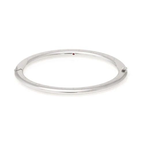 ROBERTO COIN 18K WHITE GOLD ENGRAVED HINGED BANGLE LIQUIDATION!: ROBERTO COIN 18K WHITE GOLD ENGRAVED HINGED BANGLE ! Roberto Coin 18k White Gold Engraved Hinged Bangle ! Description This is an authentic oval hinged bangle from Roberto Coin. Crafted from 18k white 