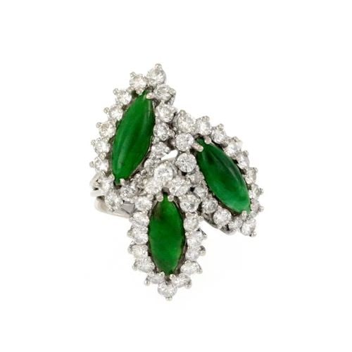 14K WHITE GOLD DIAMOND & JADE COCKTAIL RING: 14K WHITE GOLD DIAMOND & JADE COCKTAIL RING Diamond & Jade 14k White Gold Cocktail Ring Description This lovely Estate ring is crafted from 14k white gold featuring a high wire prong shank with 3 marq