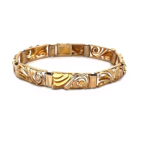 ART NOUVEAU GOLD BRACELET 14K YELLOW RECTANGLE PANEL LINKS: ART NOUVEAU GOLD BRACELET 14K YELLOW RECTANGLE PANEL LINKS This is a lovely Art Nouveau bracelet, it is crafted from 14k yellow gold featuring 9mm wide rectangle shape hinged panels, each with a open 