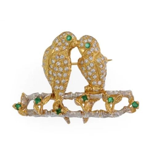 ESTATE 1.30CT DIAMOND EMERALD 14K GOLD 2 PARROTS PENDANT/PIN LIQUIDATION: ESTATE 1.30CT DIAMOND EMERALD 14K GOLD 2 PARROTS PENDANT/PIN Estate 1.30ct Diamond Emerald 14k Gold 2 Parrots Pendant/Pin Description This is an adorable Estate brooch or pendant, crafted from 14k yel