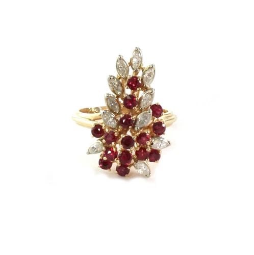 VINTAGE DIAMOND & RUBY 14K YELLOW GOLD CLUSTER RING LIQUIDATION!: VINTAGE DIAMOND & RUBY 14K YELLOW GOLD CLUSTER RING ! Vintage Diamond & Ruby 14k Yellow Gold Cluster Ring ! Description This gorgeous ring is crafted from 14k yellow gold featuring a mixture of marqui