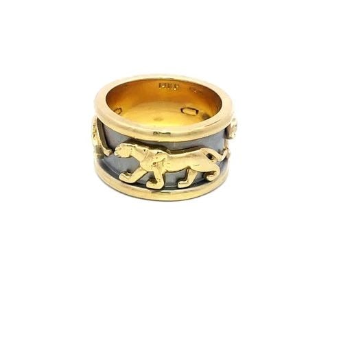 GOLD PANTHER WIDE BAND 14K TWO TONE HIGH RELIEF SCULPTED STYLE RING SIZE 9: This lovely panther theme wide band ring is a vintage piece crafted in 14k yellow and white gold with high relief full figure polished yellow gold sculpted panthers in a walking position set around th