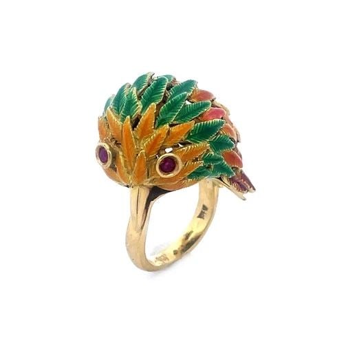 GOLD ENAMEL BIRD RING VINTAGE 18K YELLOW MULTI-COLOR GEMSTONE DOME STYLE: GOLD ENAMEL BIRD RING VINTAGE 18K YELLOW MULTI-COLOR GEMSTONE DOME STYLE The charming bird ring is a vintage piece of jewelry crafted from 18k yellow gold with a unique dome style; the face and body o